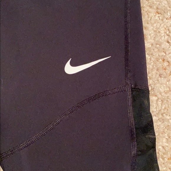 Nike Yoga Pants - Picture 2 of 7